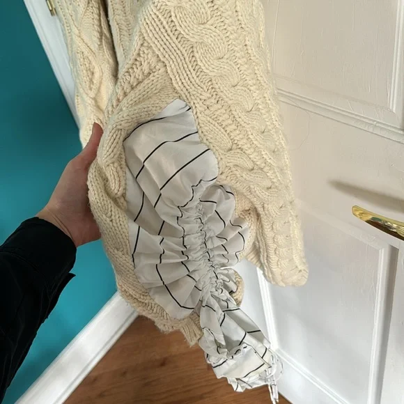 Cable knit sweater - Picture 2 of 4